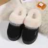 Botas de Neve do Fabricante com Solas Grossas que Aumentam a Altura, Sapatos com Forro de Lã e Acolchoamento Espesso para Mulheres, Pantufas de Algodão de Inverno para Homens e Mulheres, Pantufas Peludas para Exterior