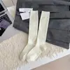 Calcetines para Mujer para Otoño e Invierno, Estilo Nuevo, Felpa Cálida, Color Sólido, Calcetines de Media Pantorrilla Estilo Ins, Engrosados para Calidez, Calcetines Caídos, de Tubo Largo
