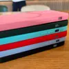 Adecuado para iPhone16 Agujero Fino Silicona Líquida Imitación Original Succión Magnética Funda de Teléfono Apple magsafe Flocado Suave