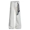 Suministrado directamente por el fabricante, jeans blancos acampanados para hombre, nuevo estilo americano de alta costura, corte recto ajustado, pantalones finos plisados para otoño