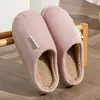 Chinelos de algodão antiderrapantes para mulheres, inverno, internos, silenciosos, sola macia, quentes, chinelos pós-parto, forrados com fleece, atacado para outono e inverno