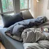 Estilo Nórdico Algodón Lavado Amigable con la Piel Sábana Invierno Juego de Cuatro Piezas Ropa de Cama Funda Nórdica Juego de Tres Piezas para Dormitorio de Estudiante Sábana Ajustable