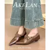 Sapatos單一 estilo francês da moda com forro de pele para mulheres, nova coleção de inverno 2026, sapatos de couro com forro de fleece, sapatos Mary Jane de salto baixo, sapatos quentes de algodão