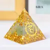 Adorno de Pirámide de Resina con Grava de Cristal Personalizado 3cm Pirámide de Cristal Decoración Creativa DIY para Escritorio del Hogar