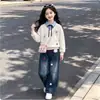 Moda Minimalista Tendência Estilo Coreano Individualista Camisa POLO Falso Conjunto de Jeans Cartoon Fofo para Meninas do Ensino Fundamental
