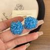 Pendientes retro vintage de la época medieval, de entrada de nicho, de lujo, de alta gama, de moda, estilo cortesano, elegantes pendientes de perlas.