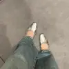 Zapatos Mary Jane para mujer Chuyuji estilo francés, suaves, para aumentar la altura, plateados, de corte bajo, con hebilla