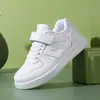 Estilo Primavera Verano Otoño 2026 Tendencia Nacional Zapatos Blancos Infantiles Zapatos Blancos de Lona para Campus Niñas Niños Zapatos Deportivos Superficie de Cuero Cómodos