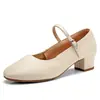 Sapatos femininos para dança quadrada com solas macias para uso externo, adequados para pessoas de meia-idade e idosos, sapatos de performance, sapatos de dança latina para adultos e crianças