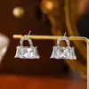 Nuevos Pendientes de Bolso con Circonita Super Brillante para Mujer, de Gama Alta, Dulces, Modernos y Elegantes Pendientes de Aguja de Plata, Lujo Accesible y Pendientes Versátiles