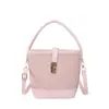 Bolso Sencillo Estilo Coreano para Mujer 2025 Nueva Moda Color Contrastante Bolso de Mano Tipo Cubo Bolso Cruzado Casual para el Trabajo y la Vida Diaria Celebridad de Internet