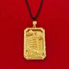 Popular colgante calado liso chapado en oro latón joyería de oro de imitación electrochapado estilo étnico colgante cuadrado para hombre