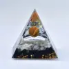 Fábrica de artesanías para decoración de escritorio de oficina en casa con grava de pirámide de cristal de resina epoxi de comercio exterior transfronterizo