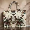 Bolsa Tote de Gran Capacidad con Sentido de Estilo, Bolso de Mano Portátil de un Solo Hombro de Lujo Ligero Exquisito, Bolsa de Compras de Fieltro, Bolsa Tote Estilo Francés