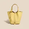 Bolso Canasta de Piel de Vaca de Primera Capa Clásico, Bolso Cubo de Piel Genuina de Lujo Ligero y de Gama Alta, Bolso de Mano de Moda Transfronteriza y Versátil