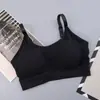 Liquidação de Estoque Sutiã Estudante Sem Costura Canelado Estilo Americano com Bojos, Regata Esportiva Sem Fio Anti-Exposição para Mulheres