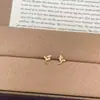 Pendientes de botón de plata de ley S925 chapados en oro de 18 quilates con forma de mini hoja, Pendientes de rama de olivo, Exquisitos pendientes de moda de alta gama estilo francés