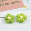 Bonita flor de lana de hojaldre, broche de flores de punto hecho a mano, pequeño material decorativo hecho a mano, accesorios para el cabello para niños.
