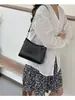 Bolsa de Hombro de Cuero Suave para Comercio Electrónico Transfronterizo Nueva Exquisita Versátil Moda de Gama Alta para el Trabajo Simple Gran Capacidad Bolso Cruzado