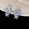 Presilhas de Orelha Flor Borboleta de Zircônia Super Brilhantes para Mulheres Sem Furos na Orelha, Luxo Leve, High-End, Brincos Requintados, Brincos Modernos e Versáteis