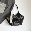 Bolsa Listrada de Lona de Grande Capacidade para Mulheres 2025 Nova Casual Versátil Axila Ombro Único Estudante Universitária Commuter Tote Bag