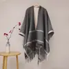 Bufanda Chal de Lana de Mongolia Interior al por Mayor en Stock para Mujer, Otoño e Invierno Cálido, Versátil de Doble Cara, Capa de Lana con Borlas
