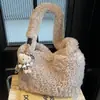 Bolso Peludo de Lana de Cordero de Gran Capacidad Transfronterizo para Mujer 2026 Nuevo Otoño e Invierno Bolso de Hombro Cruzado Versátil Bolso Peludo