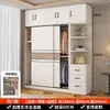 Guarda-roupa de madeira maciça, adequado para quartos de casa, com portas de correr, modelo econômico, novo design 2026, grande capacidade, ideal para imóveis de aluguel