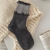 Calcetines de Lana Estilo Coreano con Etiqueta de Huevo para Mujer, Calcetines de Media Pantorrilla, Calcetines Grues Grises de Invierno Holgados, Calcetines Largos Rayados sin Costuras