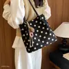 Nova Bolsa Feminina de Outono com Bolinhas 2026, Bolsa de Ombro de Camurça de Grande Capacidade, Sacola Estilo Coreano, Bolsa Versátil de Veludo para o Dia a Dia