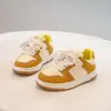Tênis de skate infantil 2025 outono e inverno novo estilo casual tênis mais vendidos versátil sola grossa tênis de treino alemão sapatos masculinos