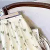 Falda Floral Pequeña Estilo Bosque Fresco para Mujer en Verano, Cintura Alta, Cubre la Piel, Falda de Largo Medio Adelgazante, Falda de Gasa de Hada para Personas Bajas