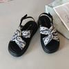 Sandalias de Celebridad de Internet para Mujer 2025 Verano Nuevo Ropa Exterior Suela Gruesa Retro Versátil Faldas Sandalias Casuales de Playa y Pantuflas