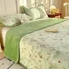 26 Juego Nuevo de Cubrecama de Tres Piezas Leche Polar Engrosado Uso por Ambos Lados Suave Agradable a la Piel Lavable Ropa de Cama para el Hogar Cubrecama