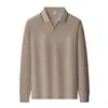 Camisa polo de manga larga estilo italiano, sin botones, con cuello de gaviota, una opción sofisticada y cómoda para el vestuario business casual, disponible en un conjunto a juego para parejas.
