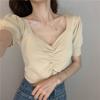 2022 Novo Verão Estilo Hong Kong Retrô Manga Bufante Curto Bottoming Slim Decote V Manga Curta Tricô Tops para Mulheres