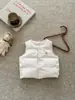 Colete leve de plumas para meninas, para usar como peça externa, coleção outono/inverno 2026, jaqueta acolchoada quente para meninas pequenas, 90% plumas de pato branco