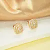 Brincos quadrados de zircônia com incrustação de cobre mais vendidos da Amazon para mulheres, brincos de nicho de luxo leve de alta qualidade, brincos de moda versáteis para atacado