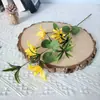 Flores Artificiales, Ramo Pequeño de Margaritas de 4 Cabezas, Flores Falsas para Boda, Flores Artificiales, Materiales Florales para Boda, Decoración de Auditorio y Banquete, Flores de Seda