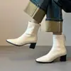 Botas retro nuevas de otoño e invierno para mujer, con tacón grueso, diseño elástico, ajuste ceñido y punta cuadrada pequeña, creando un look elegante y estiloso con tacones altos