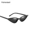 Gafas de Sol con Lente de Lluvia Montura Pequeña Ojo de Gato Moda Europea y Americana Gafas de Sol con Remaches Gafas de Sol con Forma de Lágrima Parasol