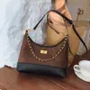 Bolso de Hombro Acolchado con Cadena Mate de Color Contrastante 2025 Nuevo Estilo Simple de Viaje Moda Europea y Americana Bolso Cruzado de Axila Bolso de Mujer