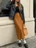 Saia midi feminina com textura retrô moderna 2026 outono e inverno nova saia reta estilo europeu e americano transfronteiriça com fivela de metal frontal