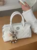 Bolsa de Ombro Acolchoada Fashion de Grande Capacidade para Mulheres 2025 Nova Bolsa Tote de Nicho de Luxo para Trabalho e Deslocamento