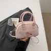 Bolso Cruzado Nuevo de Moda 2026 Estilo Bowling Bordado Lindo para Mujer, Versátil y a la Moda