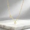 Colar Mini Trevo de Quatro Folhas Estilo Coreano Simples para Meninas, Novo Design de Flor de Concha Dupla Face, Corrente de Clavícula Versátil e Exquisita