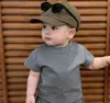 Conjunto de Verano para Niños Camiseta de Manga Corta 2026 Nuevo Elegante Top Infantil y Pantalones Casuales Conjunto de Dos Piezas