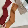 Calcetines Nuevos para Mujer Básicos de Color Sólido de Rayas Finas Calcetines Anchos para Mujer Calcetines hasta la Pantorrilla Versátiles de Color Sólido Versión Coreana