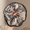 Diadema de lazo de encaje de moda, banda para el cabello extragrande estilo coreano, delicado patrón floral, perfecta para crear un peinado de moño