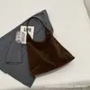 Bolsa de Ombro Retro Maillard para Mulheres 2026 Nova Tendência Coreana Bolsa Tote de Camurça Versátil Grande Capacidade